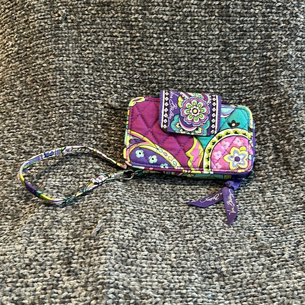 Like new, Vera Bradley wristlet and ID case